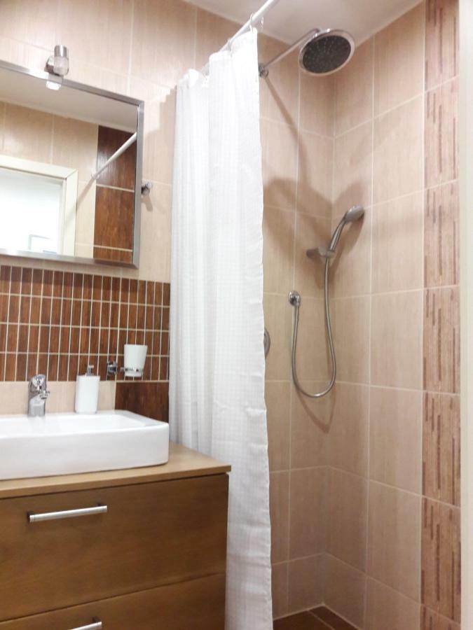 Beige & Brown Apartment Budapest Exterior photo