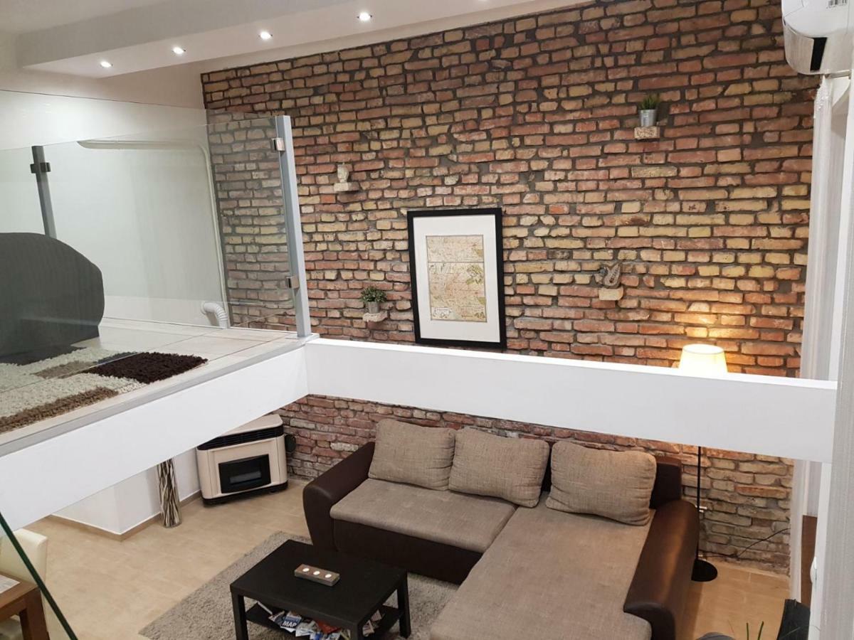 Beige & Brown Apartment Budapest Exterior photo